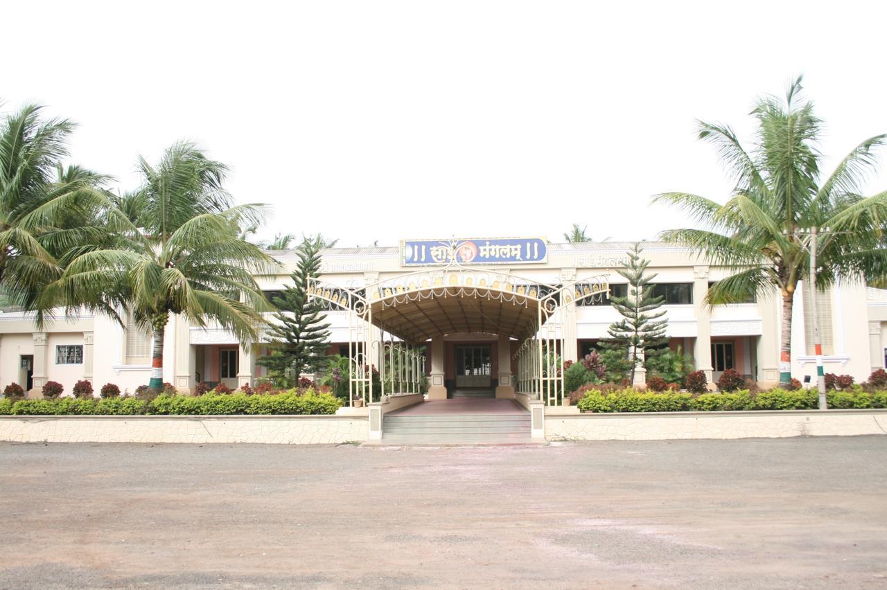 Hotel Sai International Peth  Buitenkant foto