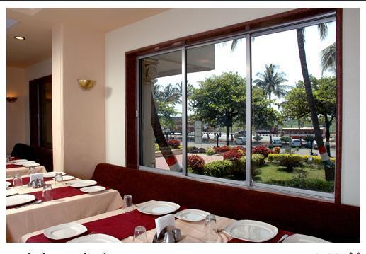 Hotel Sai International Peth  Buitenkant foto